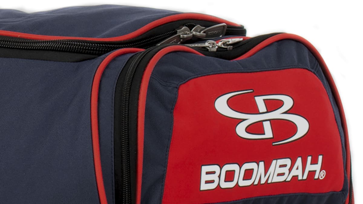 Boombah brute clearance rolling bat bag