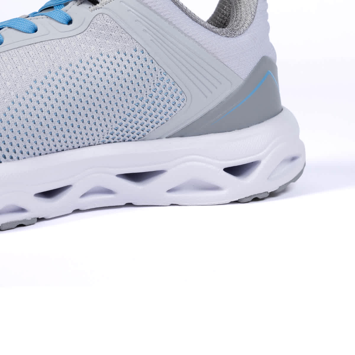 Soft and Responsive Foam