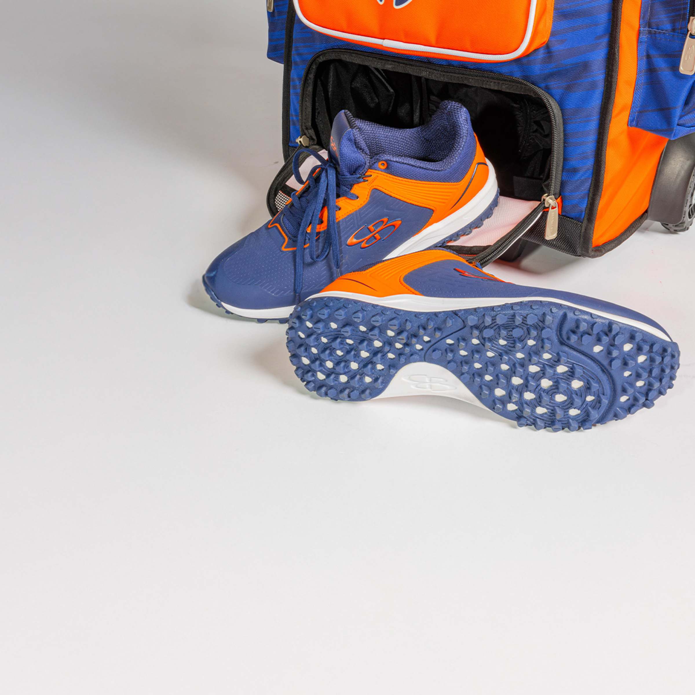 Custom Ultrapack - Shoe Compartment