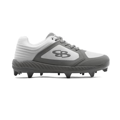 Wide hot sale softball cleats